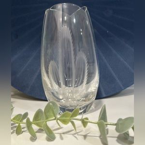 Mikasa Vase 5 3/8" Oval/Egg Shaped Scalloped Opening Thistle Etched Crystal Vase